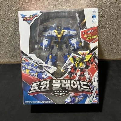 TOBOT V TWIN BLADE Blue Helicopter Transforming Robot Car for Gigant Saver 2020 - Image 1 of 4