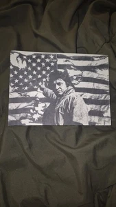 Johnny Cash 1976 zerlumpte alte Flagge dreifach faltbares Poster Vintage - Bild 1 von 4