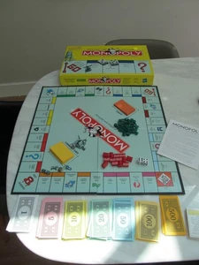 PARKER BROTHERS MONOPOLY AUSTRALIAN EDITION - COMPLETE - Picture 1 of 15