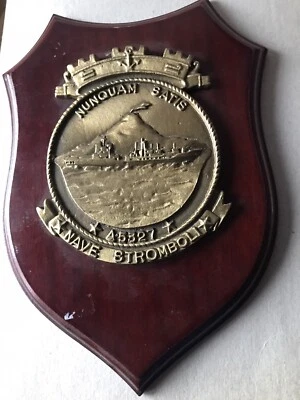 Crest nave Stromboli marina militare  - Immagine 1 di 2