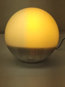 Philips HF3510 Wake-Up Light Sunrise Simulation White - Picture 1 of 6