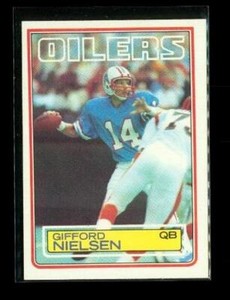 Vintage 1983 TOPPS Football Trading Card #279 GIFFORD NIELSEN Houston Oilers
