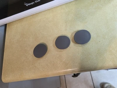 GMC Envoy 2005 tercera fila asientos pernos cubiertas Foto 1 de 3