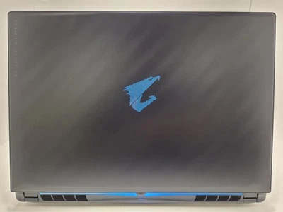 GIGABYTE AORUS MASTER 16 OLED 2K ULTRA 9 275HX 24C, RTX 5080, 32GB, 2TB NVME 4X4 - Image 1 of 4