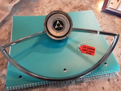 Anillo de cuerno de dardo aniversario dorado Dodge "1914-1964 Foto 1 de 4