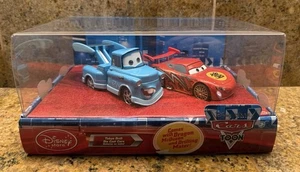 NEUWERTIG!! Disney Store Pixar Cars Toon Tokyo Drift Dragon McQueen Drift Mater 1:43 - Bild 1 von 5