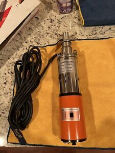 VEVOR Deep Well Submersible Pump Stainless Steel Water Pump 1HP 115V 37GPM 207ft