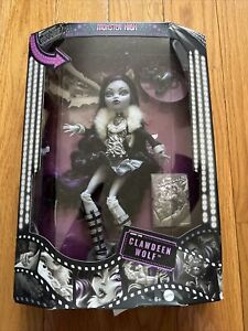 Nueva muñeca lobo Monster High Reel drama Clawdeen 2022 coleccionista rara caja dañada B