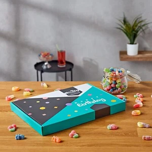 Pick and Mix Sweets, Happy Birthday Gift Box, Jelly & Fizzy Sweets 800gm - Picture 1 of 5
