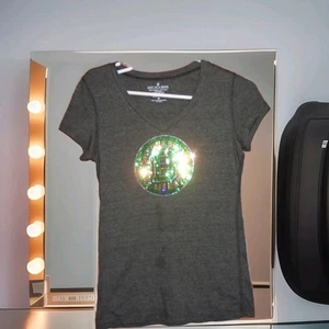 CAMISETA BOSTON BRUINS MUJER DISEÑO SECUENCIA CUELLO EN V LOGO TALLA PEQUEÑA - Imagen 1 de 3