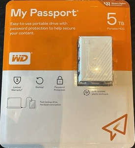 Disque dur portable Western Digital My Passport 5 To, blanc (WDBPKJ0050BWT-WESB) - Photo 1/6