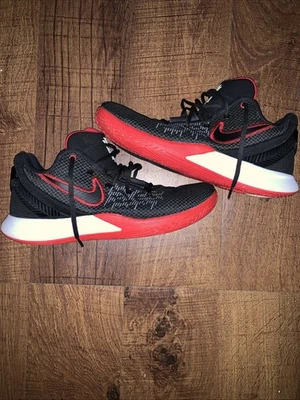 Talla 11 - Nike Kyrie Flytrap 2 Bred Foto 1 de 4