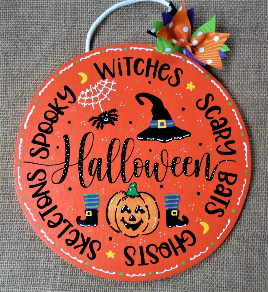 HALLOWEEN CIRCLE SIGN Wall Art Door Hanger Plaque Wood Witch Hat Pumpkin Spider - Image 1 of 1