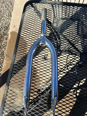 1998  Dyno 3D VFR GT CHROME FORKS / 20" / THREADLESS / Mid School BMX - Image 1 of 4