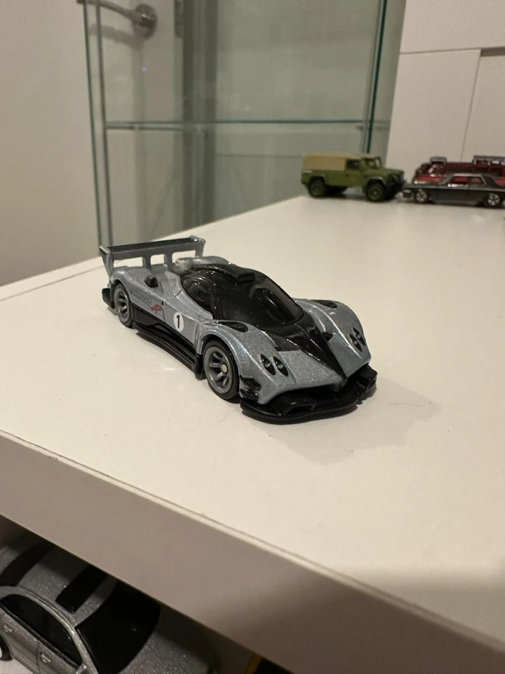 Hot Wheels Premium Real Riders Car Loose Mint Rubber Wheels Zonda - Image 1 of 1