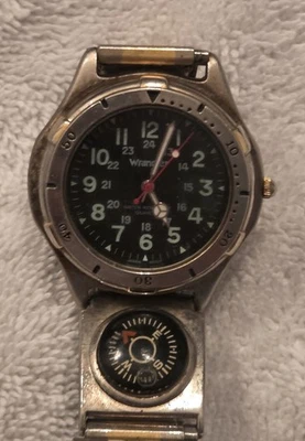 Кварцевые часы Wrangler с компасом с металлическим двухцветным ремешком *РАБОТАЮТ* - Изображение 1 из 4