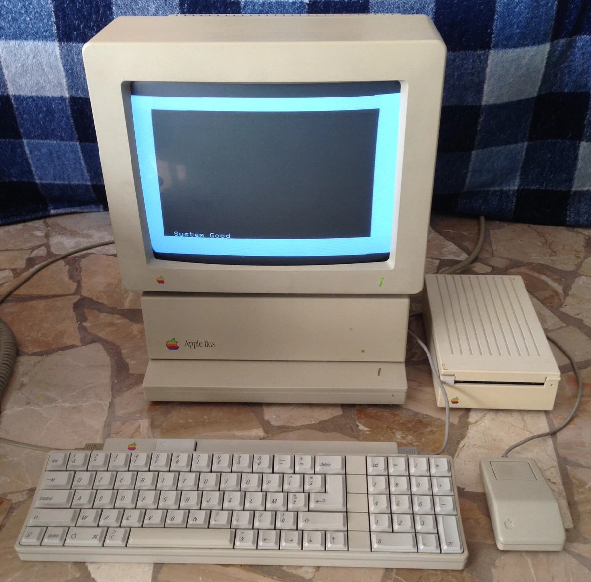 Apple Iigs Monitor for sale | eBay