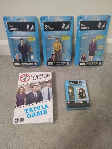 The Office Michael Scott, Dwight, Pam & Jim Figures & Trivia Game Lot! New! Cover
