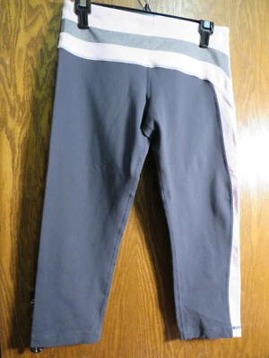 Lululemon 8 Stratus Wunder Under Crop Pig Rosa Gris Carbón ¡EXCELENTE ESTADO USADO! Hermoso! ¡Raro! Foto 1 de 4