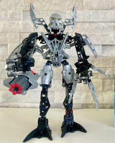 Bionicle Warriors Hydraxon 8923 with Cordak Blaster .  Complete  .