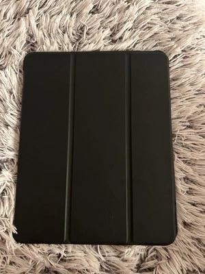 Apple iPad Air 13 Zoll 256 GB Space Grey + Schutzhülle und Apple Pencil Pro - Bild 1 von 4