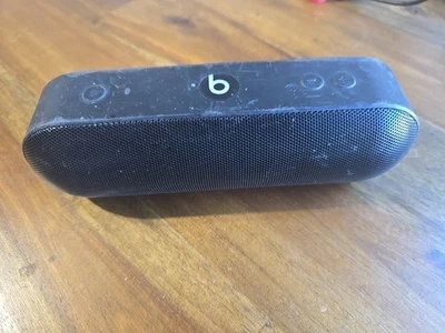 Alto-falante sem fio Bluetooth Beats by Dre Pill Plus A1680 - Preto - Testado com cabo - Imagem 1 de 4