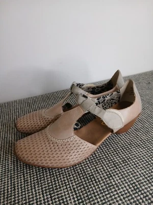 Rieker T-bar Ladies Shoes Size 6.5 UK EU  40 Closed Toe Shoes Beige Grey - Image 1 of 4