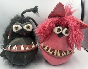 Universal Studios MINION MAYHEM Despicable Me Pair of KYLE Dog Soft Plush Toys - Picture 1 of 7