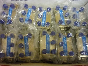 ( 30 ) HOLLAND ELECTRONICS 4-WAY SPLITTER 400-650 MHZ 2007753-005 - Picture 1 of 3
