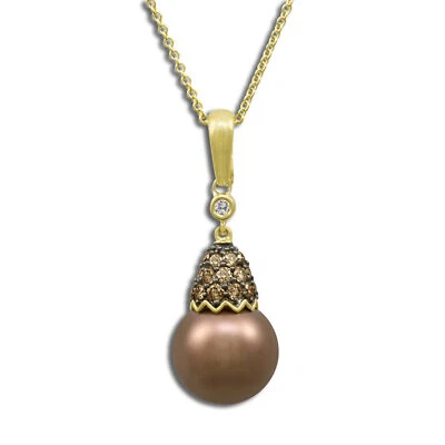 Collar colgante de diamantes LeVian de oro amarillo de 14 quilates con perlas marrones chocolate 0,33 TCW Foto 1 de 4