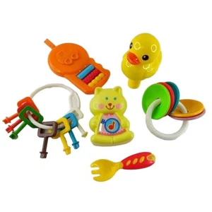 Menge 6 Kleinkind Spielzeug Figuren Schlüssel Kauartikel verschiedene Marken Kunststoff Geschenk Baby  - Bild 1 von 11