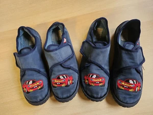 2 Paar Hausschuhe von Superfit, Gr. 34, blau mit Rennwagen ** Zwillinge** - Bild 1 von 7