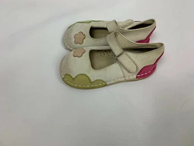 Zapatos de cuero L'Amour rosa verde flor Mary Jane 8 niños pequeños Foto 1 de 4