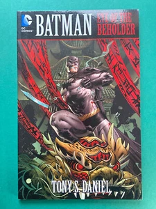 Batman Eye of the Beholder TPB NM (DC 2011) 1st Print High Grade Graphic Novel - Imagen 1 de 8