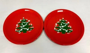 Waechtersbach Christmas Tree Lot of 2 Dinner Plates Tree in Center - Picture 1 of 6