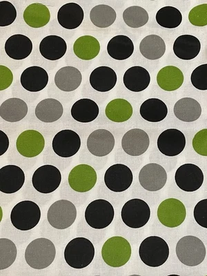 Lunares negros grises verdes talla cuarto sobre tela de algodón blanco 1,07 yardas x 44 pulgadas Foto 1 de 3