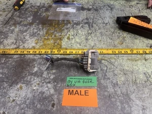 2003-2006 OUTLANDER Below Under Hood Fuse Box  Cam Lock Wiring Connector Make - Picture 1 of 14