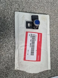 Honda CR-V Rear Parking Sensor Blue 39680-TVO-306YU - Picture 1 of 3