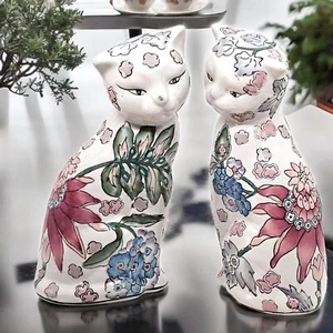2 Vintage Imari Ceramic Cat Figurines Pastel Floral Designs Asian 7.5 in - Picture 1 of 10