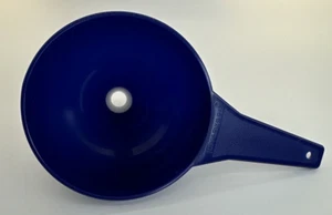 Nuovo Tupperware grande imbuto per fare baci di cioccolato blu navy 5" - Foto 1 di 8