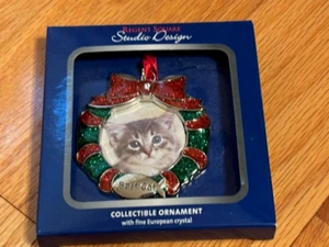 Collectable Ornament BEST CAT in a reath for Chrstmas tree a crystal, 2.5 - Picture 1 of 8