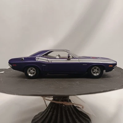 Matchbox 1971 Dodge Challenger 1:43 Muscle Car Collection With COA [1235] - Image 1 of 4