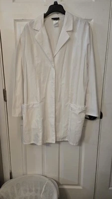 Cherokee Brand White Lab Coat Xl with Embroidered Pockets - Image 1 of 4