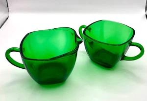 Anchor Hocking Creamer and Open Sugar Set Emerald Green Glass Vintage Square - Picture 1 of 6