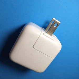 Apple 10W USB Power Adapter OEM  Wall Charger A1357 for iPhone, iPad, and iPod - Picture 1 of 4