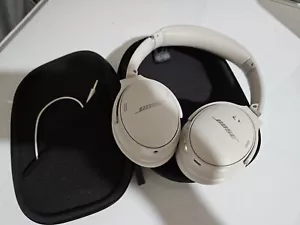 Bose QuietComfort Wireless Over-Ear Active Noise Canceling Headphones (White) - Picture 1 of 18