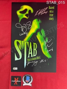 Foto firmada por Scream Stab 11x17 Campbell McCarthy Graham Posey Beckett certificado de autenticidad - Imagen 1 de 2