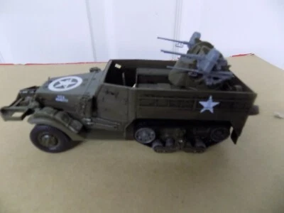 WW11 American Halftrack 1/32nd con pistola antiaérea Foto 1 de 4