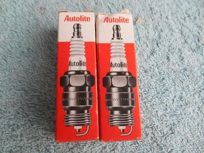 2 BUJÍAS AUTOLITE #24 NUEVAS, STOCK ANTIGUO Foto 1 de 4