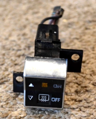 1981-1987 PONTIAC GRAND PRIX REAR DEFOG SWITCH DEFROST AUTHENTIC WITH PIGTAIL - Imagem 1 de 4